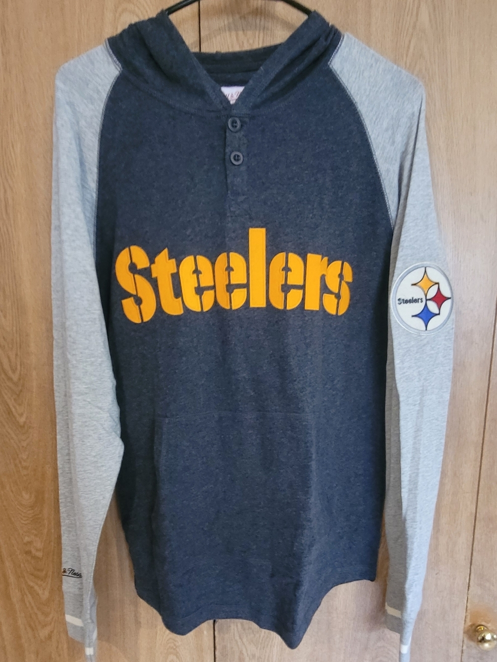 Mitchell & Ness Pittsburgh Steelers Hooded Raglan Shirt